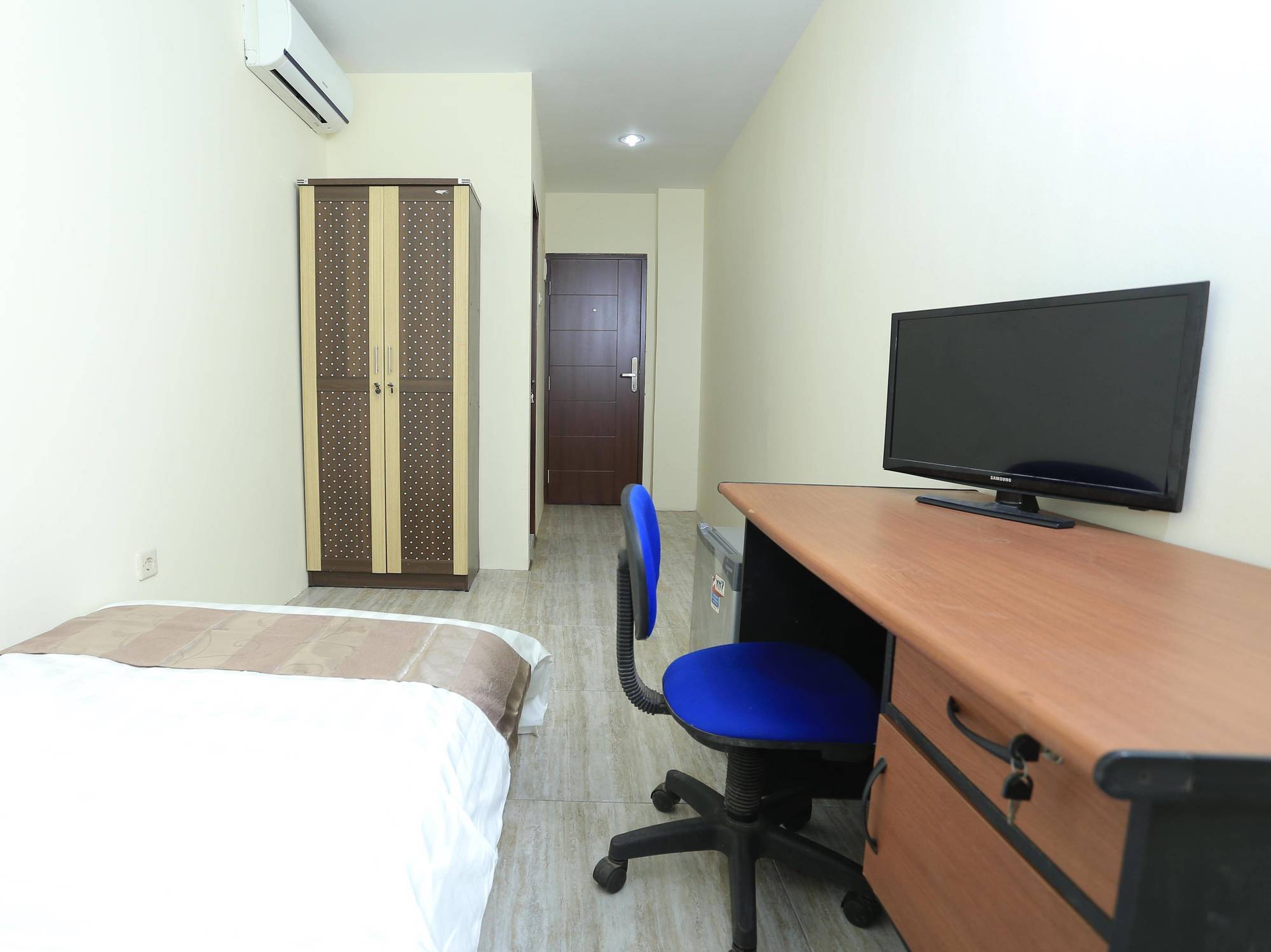 Ds Colive Siliwangi Hotel Semarang Exterior photo